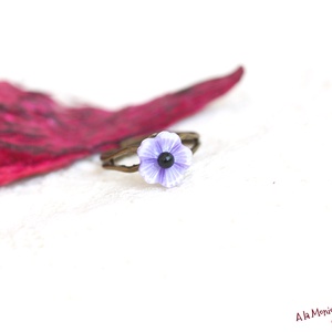 Inel cu floare de sidef mov - Artynos.ro