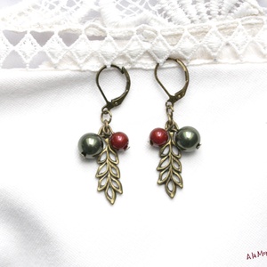 Cercei cu perle verzi si bordo - bijuterii - cercei - cercei lungi - Artynos.ro