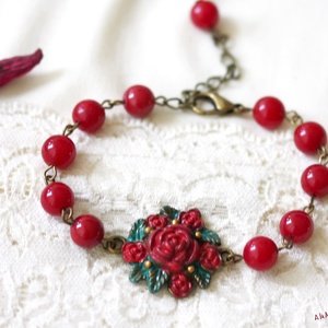 Bratara cu coronita de Craciun - bijuterii - brățări - brățări din perle - Artynos.ro