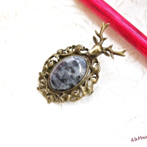 Brosa cu ren si larvikit - bijuterii - broșe - Artynos.ro