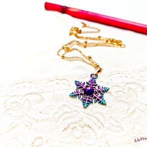 Colier cu fulg de zapada si cristal violet - Artynos.ro