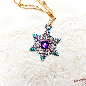 Colier cu fulg de zapada si cristal violet - bijuterii - coliere - coliere cu pandative - Artynos.ro