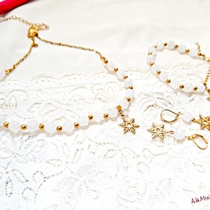 Cercei cu jad alb si fulg de zapada auriu - bijuterii - cercei - cercei din pietre semiprețioase - Artynos.ro