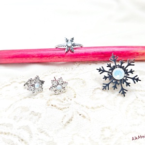 Cercei fulg de zapada alb - bijuterii - cercei - cercei din sticlă - Artynos.ro