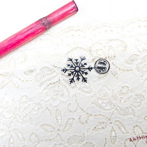 Brosa fulg de zapada alb - bijuterii - broșe - Artynos.ro
