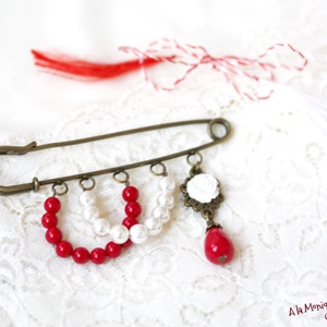 Brosa cu floare de sidef si perle - Artynos.ro