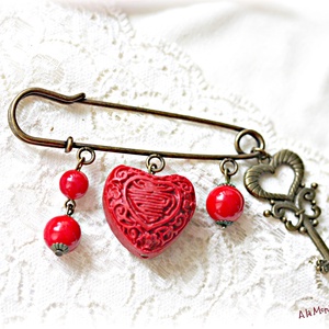 Cercei cu coral rosu si inimioare - bijuterii - cercei - cercei din pietre semiprețioase - Artynos.ro