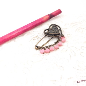 Brosa cu inimioare roz - bijuterii - broșe - Artynos.ro