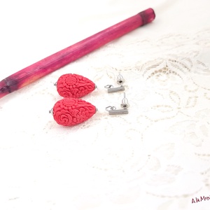 Cercei cu cinabru si jad alb - Artynos.ro