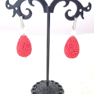 Cercei cu cinabru si jad alb - bijuterii - mărțișor - Artynos.ro