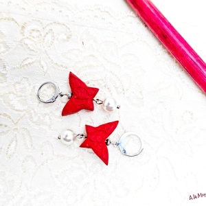 Cercei cu cinabru si perle albe - bijuterii - mărțișor - Artynos.ro