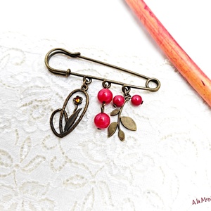 Brosa cu floare rosie - bijuterii - mărțișor - Artynos.ro