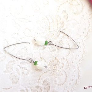Cercei cu sidef alb si jad verde - bijuterii - cercei - cercei din pietre semiprețioase - Artynos.ro