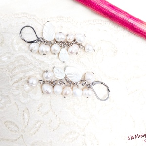 Cercei cu perle si frunze de sidef - bijuterii - cercei - cercei din pietre semiprețioase - Artynos.ro