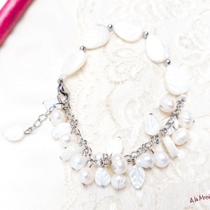 Bratara cu perle si frunze de sidef - bijuterii - brățări - brățări din pietre semiprețioase - Artynos.ro