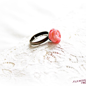 Inel cu trandafir de coral - bijuterii - inele - inele cu pietre semiprețioase - Artynos.ro