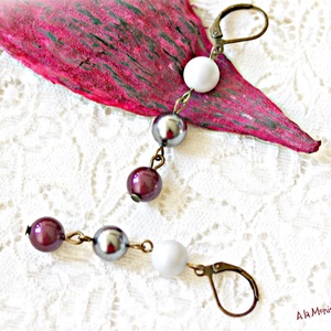 Cercei cu perle gri si bordo - bijuterii - cercei - cercei lungi - Artynos.ro