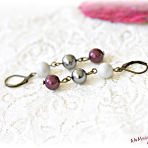 Cercei cu perle gri si bordo - bijuterii - cercei - cercei lungi - Artynos.ro