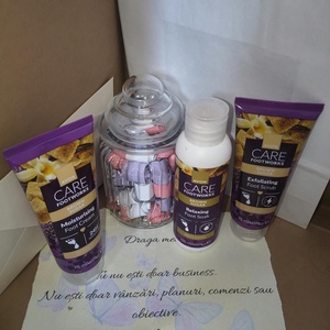Cadou pentru femeie � Set îngrijire picioare Avon și borcan cu 50 de încurajări - igienă și înfrumusețare - produse de igienă personală - produse speciale pentru îngrijirea pielii - Artynos.ro