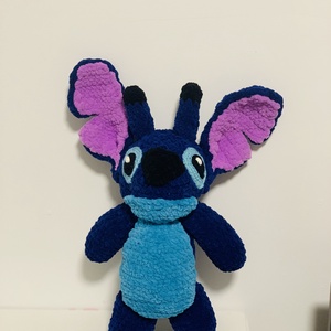 Jucarie crosetata Stitch  realizata manual din fir catifea moa, Jucarii si echipamente pentru copii, Masini mici, vehicule, Masinuta de jucarie, , ARTYNOS