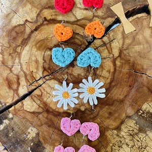 Cercei inimă croșetați  accesorii handmade portocalii din fir de bumbac - bijuterii - cercei - cercei lungi - Artynos.ro Cercei inimă croșetați  accesorii handmade portocalii din fir de bumbac - bijuterii - cercei - cercei lungi - Artynos.ro