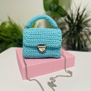 Poșetă croșetată manual din fir de bumbac  turcoaz fermecă - genți și portofele - genți de mână și umăr - geantă casual - Artynos.ro