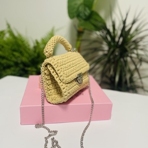 Poșetă croșetată manual din fir de bumbac  beige - genți și portofele - genți de mână și umăr - geantă casual - Artynos.ro