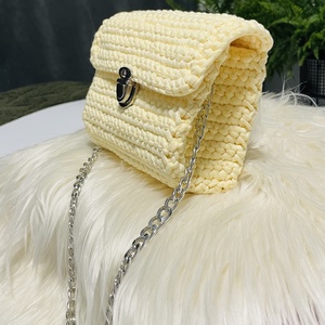 poșetă croșetată  delicată, elegantă  - genți și portofele - genți de mână și umăr - geantă crossbody - Artynos.ro