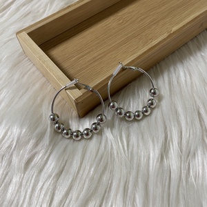 Cercei cu perle argintii - accesorii nuntă - bijuterii mireasă - cercei mireasă - Artynos.ro