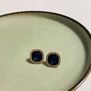 Cercei eleganti stralucitori � albastru inchis, Accesorii nunta, Bijuterii mireasa, Cercei mireasa, , ARTYNOS