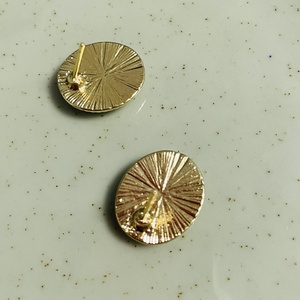 Cercei ovali vintage � eleganță cu suflet romantic  - accesorii nuntă - bijuterii mireasă - cercei mireasă - Artynos.ro