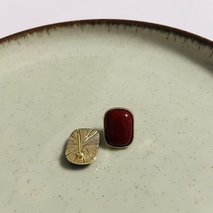 Cercei Eleganți Vișiniu Stil  Vintage cu Contur Argintiu - accesorii nuntă - bijuterii mireasă - cercei mireasă - Artynos.ro