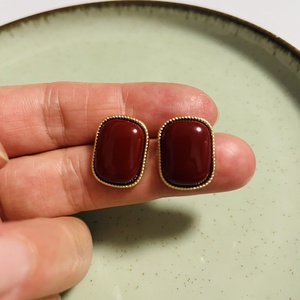 Cercei Eleganți Vișiniu Stil  Vintage cu Contur Argintiu - accesorii nuntă - bijuterii mireasă - cercei mireasă - Artynos.ro