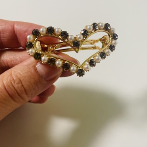 Agrafa eleganta pentru par � Inima cu pietre stralucitoare si margele, Imbracaminte si moda, Accesorii par, Banda de par si agrafe par, , ARTYNOS