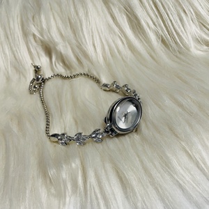 Ceas elegant - bijuterii - ceasuri și curele - ceasuri - Artynos.ro