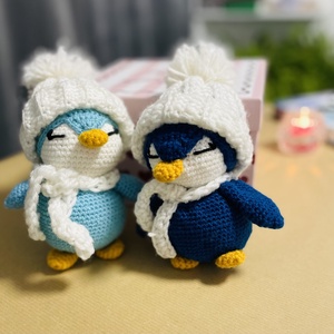 Pinguin croșetat handmade � mic, adorabil și plin de personalitate - jucării și echipamente pentru copii - plușuri - caracatițe din pluș - Artynos.ro