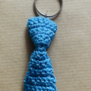 Breloc cravată - genți și portofele - accesorii genți - breloc - Artynos.ro