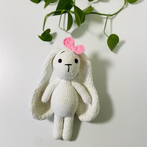 Iepuraș croșetat handmade � 27 cm - jucării și echipamente pentru copii - plușuri - iepure de pluș - Artynos.ro