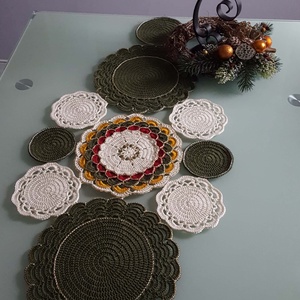 Aler de masă croșetat/Față de masă croșetată - casă & stil de viață - decorațiuni de casă - decorațiuni de masă și rafturi - fețe de masă croșetate - Artynos.ro