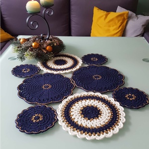 Aler de masa crosetat/Fata de masa crosetata - Artynos.ro