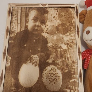 Fotogravura laser personalizata A4 pe lemn � Amintire gravata, realizata dupa fotografia ta, Arte vizuale si accesorii , Fotografie, Portret, Gravare, pirogravura, ARTYNOS