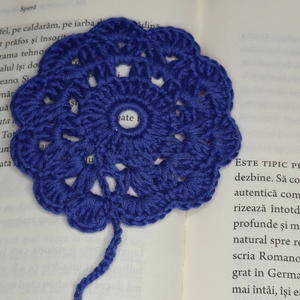 Semn de carte mandala crosetata indigo - cărți și creații cu tematică muzicală, cadouri - semn de carte - Artynos.ro