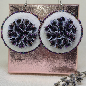 Cercei Magie Mov  handmade cu paiete - bijuterii - cercei - Artynos.ro