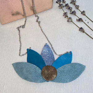 Pandantiv handmade Blue Lotus Dream, Bijuterii, Coliere, Coliere cu pandantive, Pielarie, ARTYNOS