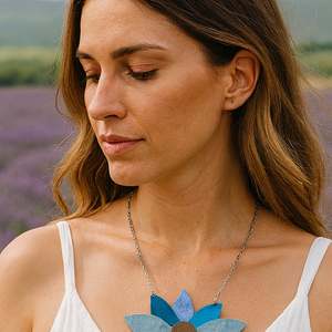 Pandantiv handmade Blue Lotus Dream, Bijuterii, Coliere, Coliere cu pandantive, Pielarie, ARTYNOS