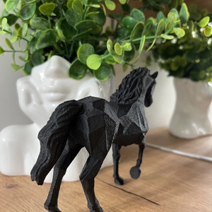 Statueta cal - casă & stil de viață - accesorii pentru casă și grădină - decorațiuni exterioare și de grădină - Artynos.ro