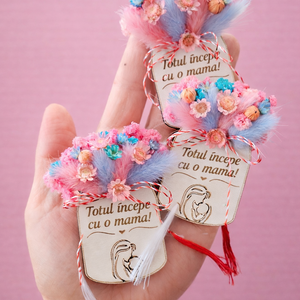 Mărțișor Borcănel cu flori Totul începe cu o mamă  - bijuterii - mărțișor - Artynos.ro