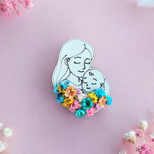 Brosa Mama , Bijuterii, Brose, Aranjament de flori, Gravare, pirogravura, ARTYNOS