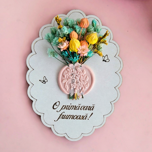 Placuta cu flori si sigiliu , Casa & Stil de viata, Decoratiuni de casa, Decoratiuni de masa si rafturi, Decoratiuni de masa, Aranjament de flori, Altele, ARTYNOS