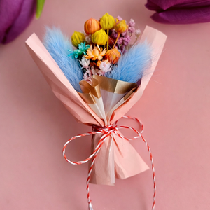 Brosa Buchetel de flori, Bijuterii, Brose, Aranjament de flori, Gravare, pirogravura, Buchetel de flori criogenate, alese aleatoriu, cu ambalaj colorat, accesorizat cu ac de brosa. 

! ..., ARTYNOS